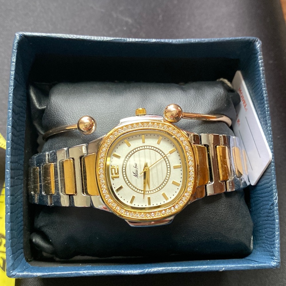 Woman watch